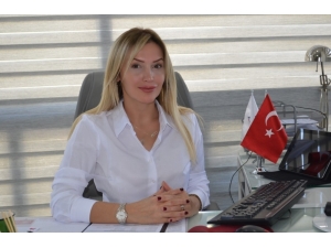 Saç Ekim Merkezi Direktörü Gülgör: "Saçlarda Azalma Varsa Sebebi Azalan Testosteron Seviyesi Olabilir"