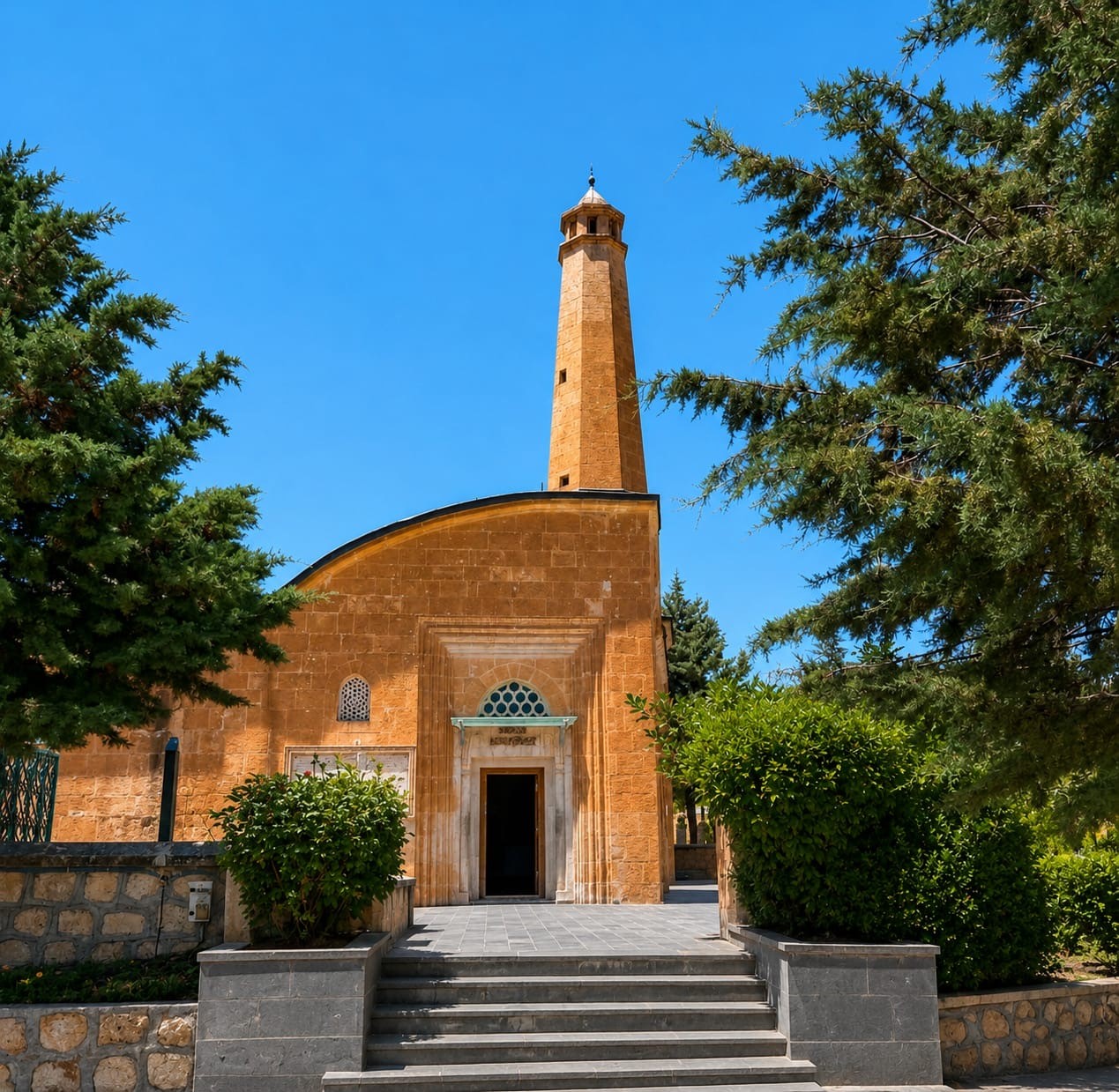 tillo-da-ismail-fakirullah-ve-ibrahim-hakki-hazretleri-turbesi-gecici-olarak-ziyarete-kapatiliyor