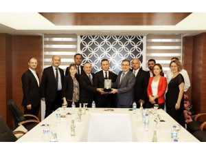 Finans Sektörü Temcilcileri Ekonomiyi Masaya Yatırdı