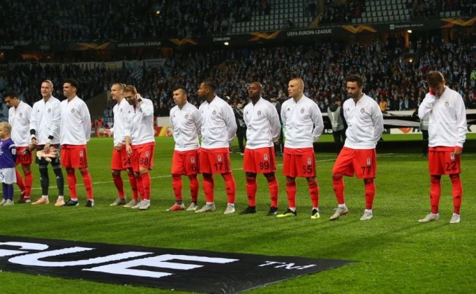 Beşiktaş'ta Forvet Sıkıntısı Ve Muhtemel Konyaspor Maçı 11'i