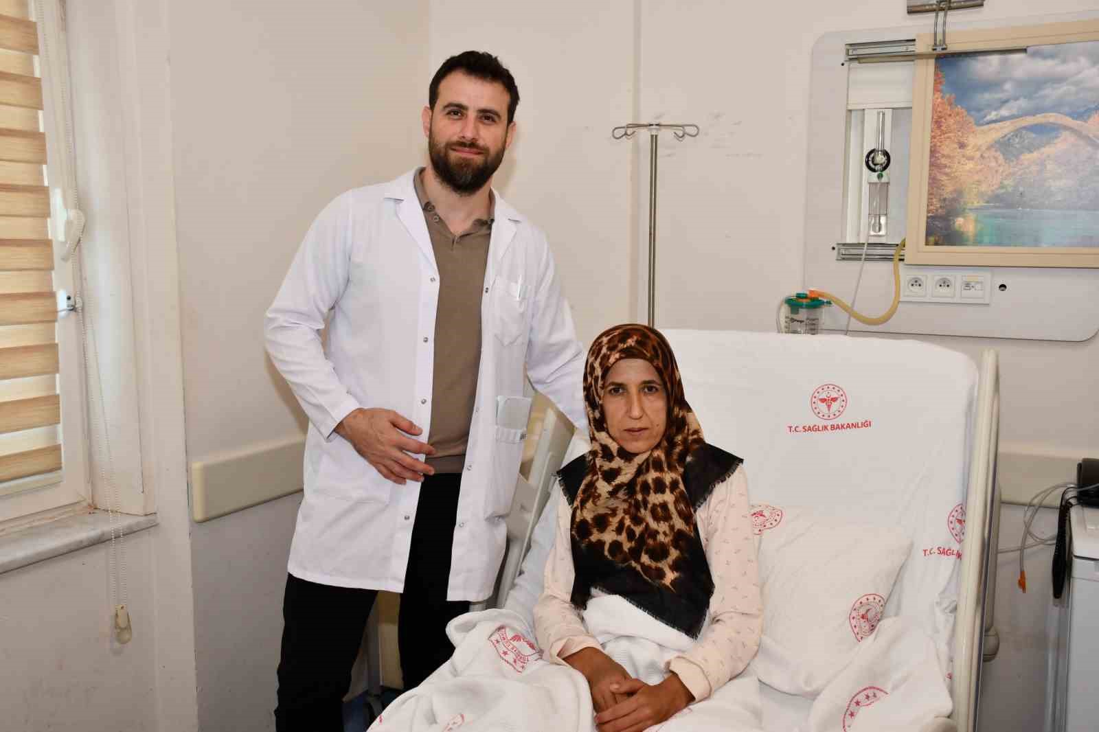 alanya-eah-de-ilk-kez-kapali-yontemle-yemek-borusu-kanseri-ameliyati-gerceklestirildi