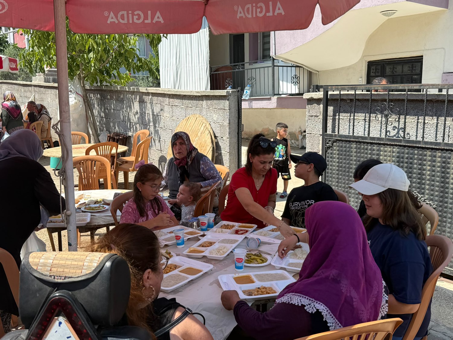 irmak-ogretmen-memleketi-kula-da-dualarla-anildi