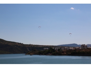Türkiye’nin İlk Yamaç Paraşütü Akrobasi Şampiyonası Yarın Başlıyor