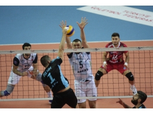 4. Allways Tsyd İzmir Voleybol Turnuvası: Arkasspor: 3 - İkbal Afyon Belediye Yüntaş: 1