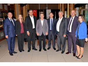 Başkan Ataç Kıbrıslı Muhtarlar İle Buluştu