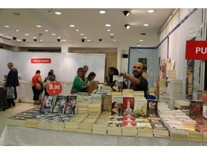 Edirne 6. Kitap Fuarı Kapılarını Ziyaretçilere Açtı