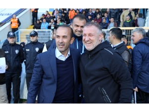 Spor Toto Süper Lig: Bb Erzurumspor: 0 - A.alanyaspor: 0 (İlk Yarı)