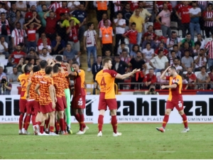 Galatasaray, Deplasmanda 2 Maç Sonra Galip