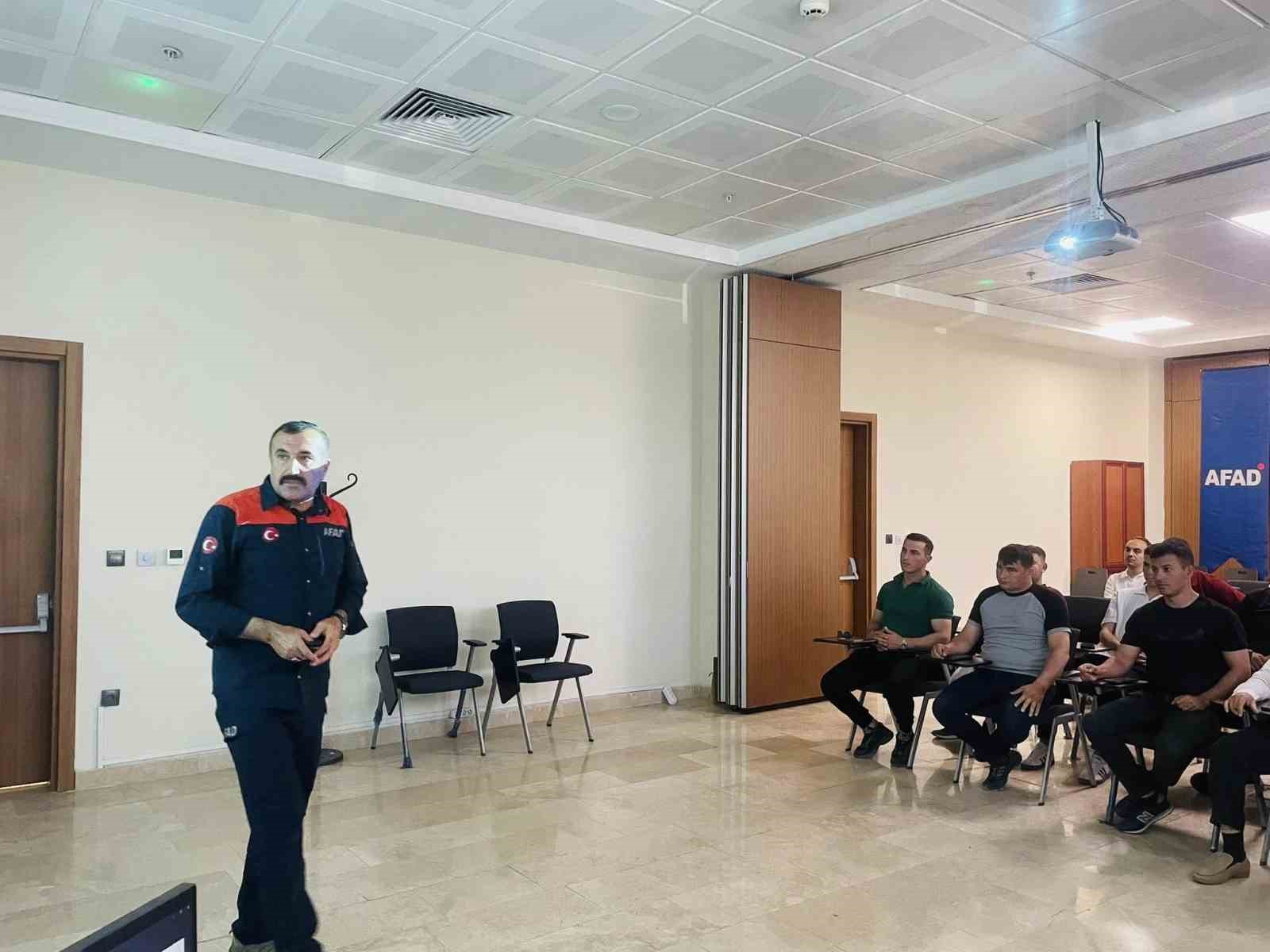 elazig-da-arama-kurtarma-ve-trafik-kazalarina-mudahale-egitimi