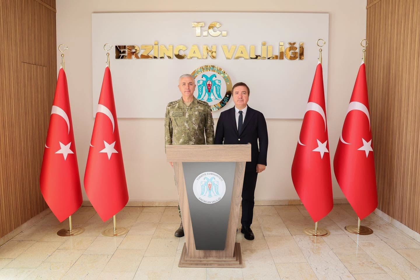 3-ordu-komutanligina-atanan-tumgeneral-aktas-tan-erzincan-valisi-aydogdu-ya-ziyaret