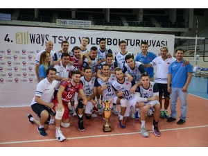 4. Allways Tsyd İzmir Voleybol Turnuvası’nın Şampiyonu Arkas