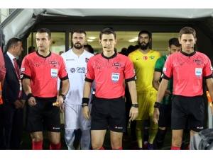 Spor Toto Süper Lig: Akhisarspor: 0 - Trabzonspor: 0 (Maç Devam Ediyor)