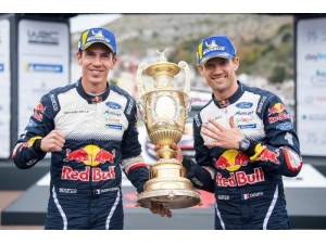 Ogier Geri Döndü, Zirve Karıştı