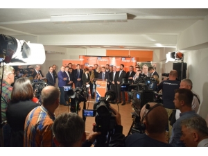 Bosna-hersek Yeni Liderlerini Seçti