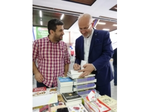 Din Görevlisi Yazarın Dördüncü Kitabı Piyasaya Çıktı