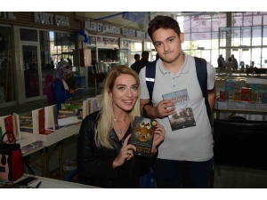 Bozüyük Kitap Günleri Hafta Sonu Da Yoğun İlgi Gördü