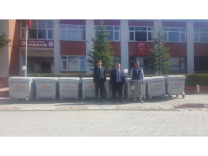 Dumlupınar Belediyesi’ne 60 Yeni Çöp Konteynırı