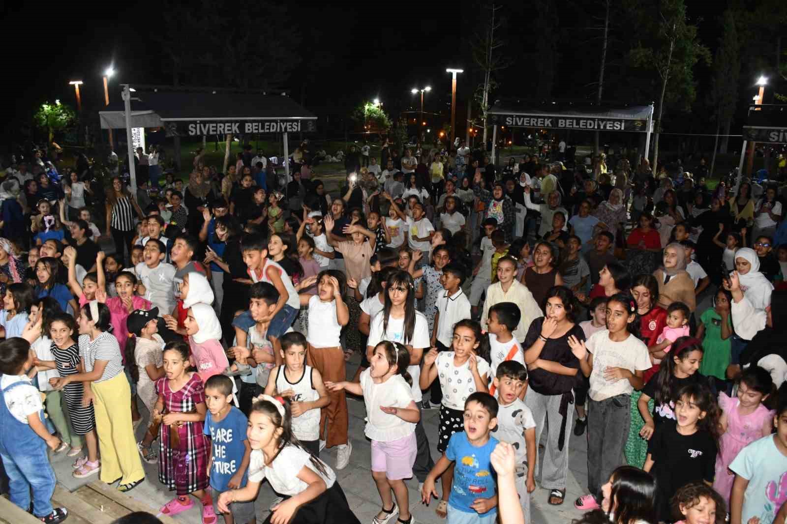 siverek-kalesi-nde-cocuklar-ve-aileleri-karnaval-coskusunda-bulustu