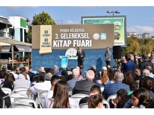 Başkan Demircan Pendik Kitap Fuarı’nda Okurlarıyla Buluştu