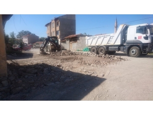 Aslanapa’da Kaldırım Ve Yol Genişletme Çalışmaları