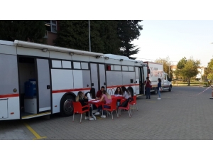 "Sevgin İliklerime İşlesin" Yeni Umutlar İçin Üniversite Yerleşkesinde