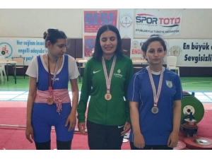 Çankaya’nın Şampiyon Haltercileri