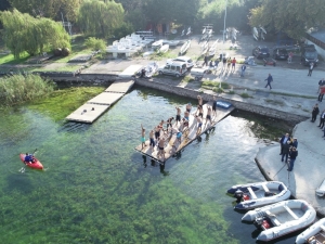 Başkan Dişli Ve Saü Besyo Hocaları Sapanca Gölü’nü Yüzerek Karşıya Geçti