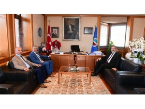 Rektör Çomaklı’ya Ziyaretler Sürüyor