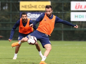 Fenerbahçe’de Sivas Mesaisi Sürüyor