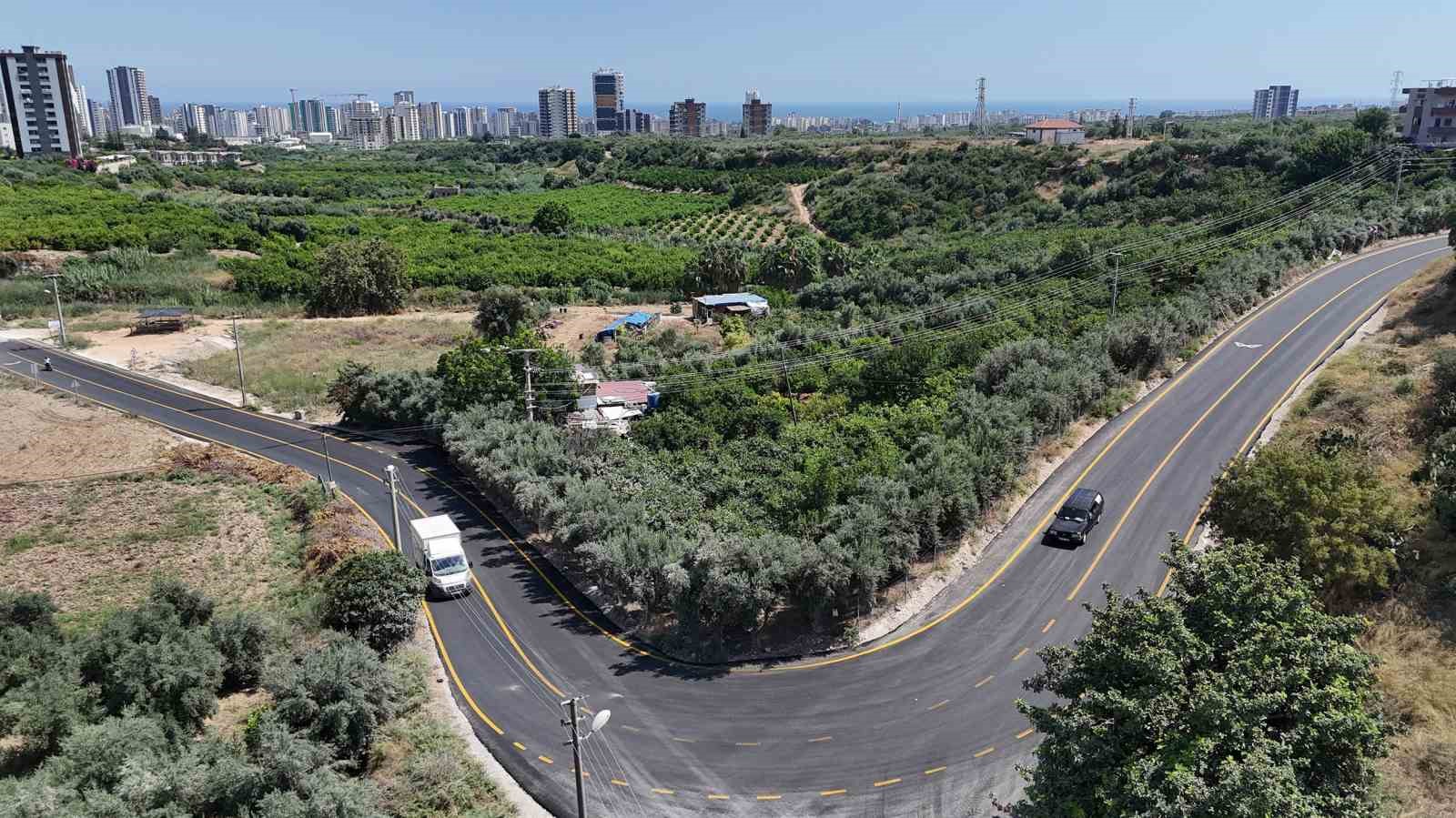 mersin-de-11-5-kilometrelik-yol-yenilendi