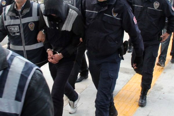 Terör Soruşturmasında Hdp Diyarbakır İl Başkanı'nın Da Aralarında Olduğu 158 Kişi Gözaltına Alındı