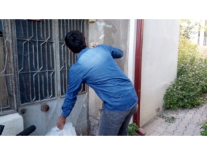 Veren El, Alan Eli Görmüyor