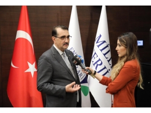 Bakan Dönmez: "Bazı Sahaların Ruhsat Devir İhalesini Yaptık"