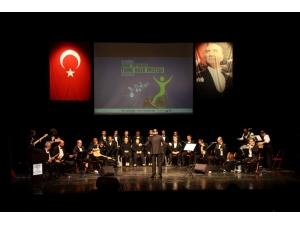 Engelsiz Sanat Topluluğu’ndan Büyüleyen Konser