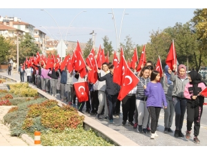 Öğrenciler İstiklal Yolu Parkı’nda Ders İşledi