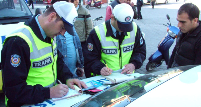 Trafik Cezalarının Tutarında Artış Yapılmasına İlişkin Teklif Meclis Başkanlığına Sunuldu