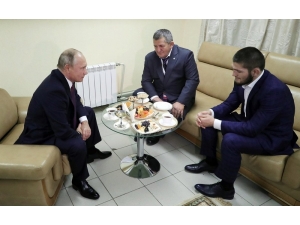 Putin, Nurmagomedov İle Bir Araya Geldi