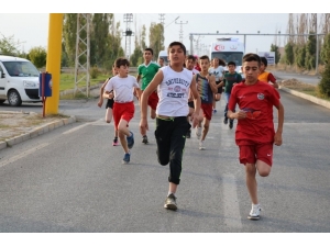 Ağrı’da Sportif Etkinlikler Devam Ediyor