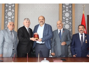 Başkan Orhan: “Gazilerimizin İsimlerini Cadde Ve Sokaklarda Yaşatacağız”