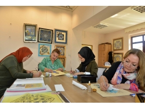 Geleneksel Türk Süsleme Sanatları Gelecek Nesillere Aktarılıyor