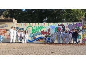 Kuşadalı Gençler, Marl Ve Kuşadası İçin Barış Güvercini Çizdi