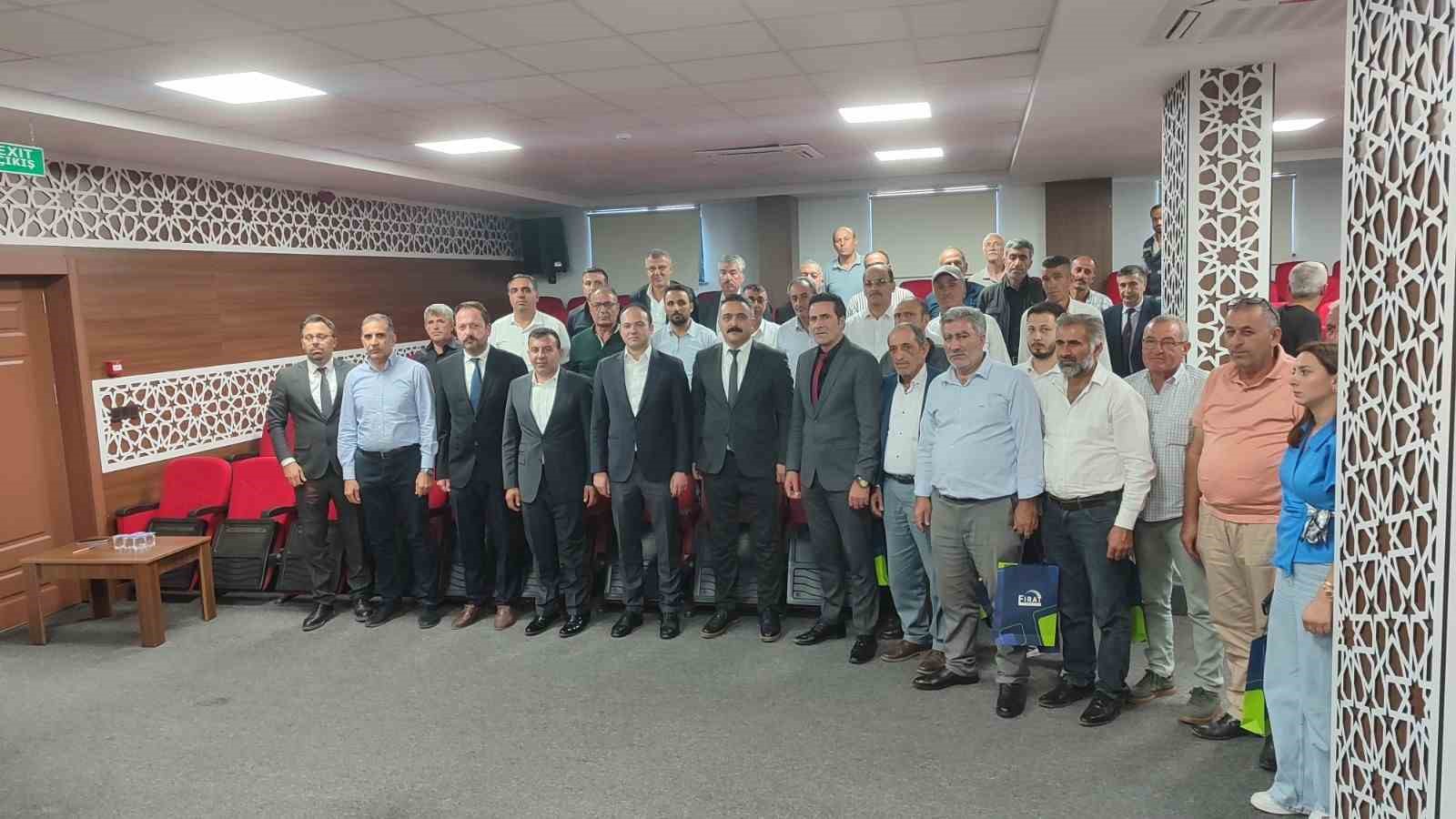 firat-edas-muhtarlarla-bir-araya-geldi