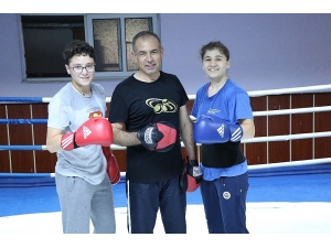 Şampiyonlar Kampa Davet Edildi