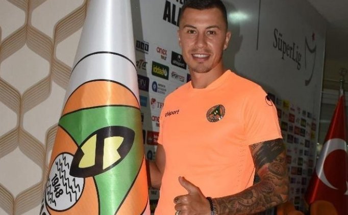 Alanyaspor Emre Güral Ile Yollarını Ayırdı