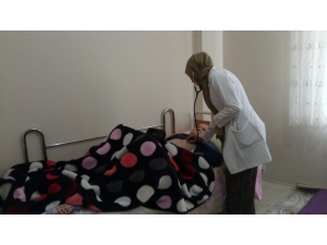 2 Bin 894 Kişiye Evde Sağlık Hizmeti