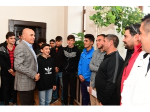 Yakutiyespor’dan Bb Erzurumspor’a Destek