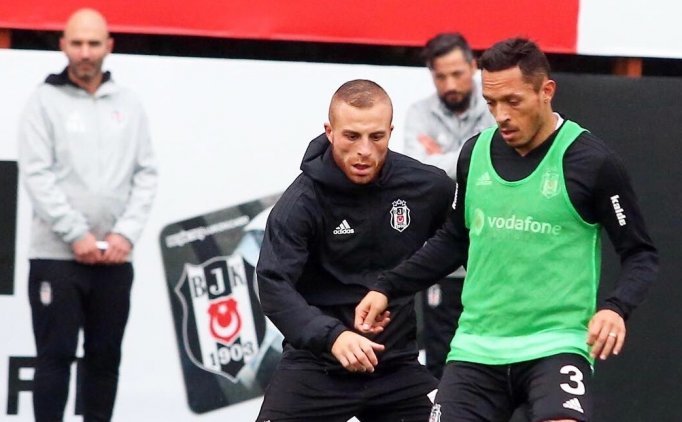Beşiktaş'ta Adriano Sevinci