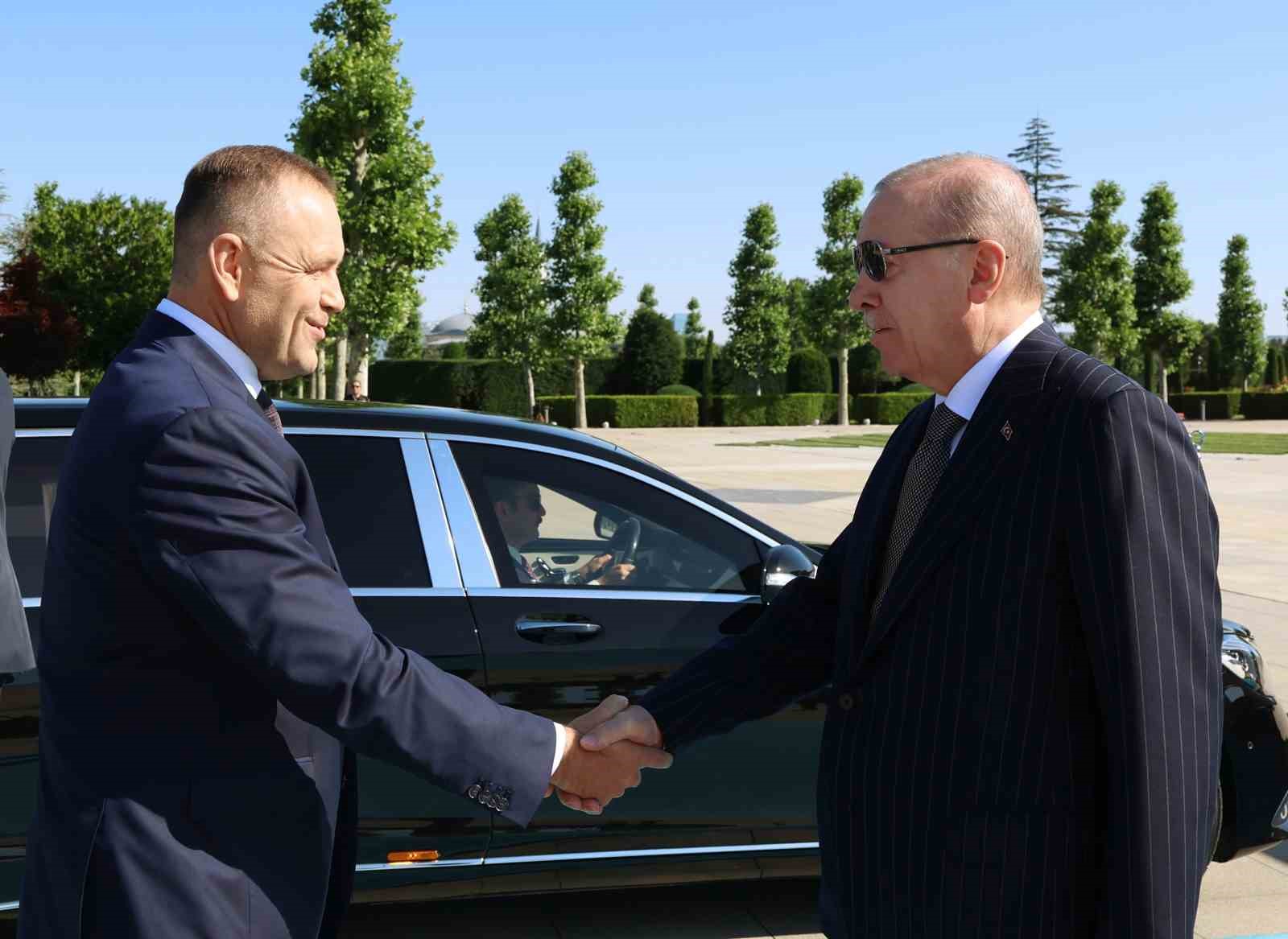 erdogan-nato-zirvesi-kapsaminda-ittifakin-avrupa-sutununun-guclendirilmesi-ve-caydiriciliginin-tahkim-edilmesi-ortak-onceligimiz