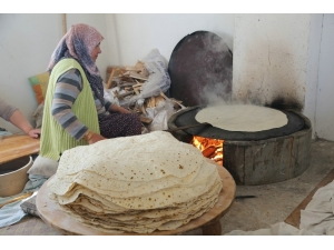 Selami Vardar Halk Merkezinde Kadınlara Kendi Ekmeğini Pişirme Fırsatı