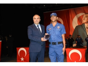 Başkan Ay, Askerlerin Yemin Törenine Katıldı